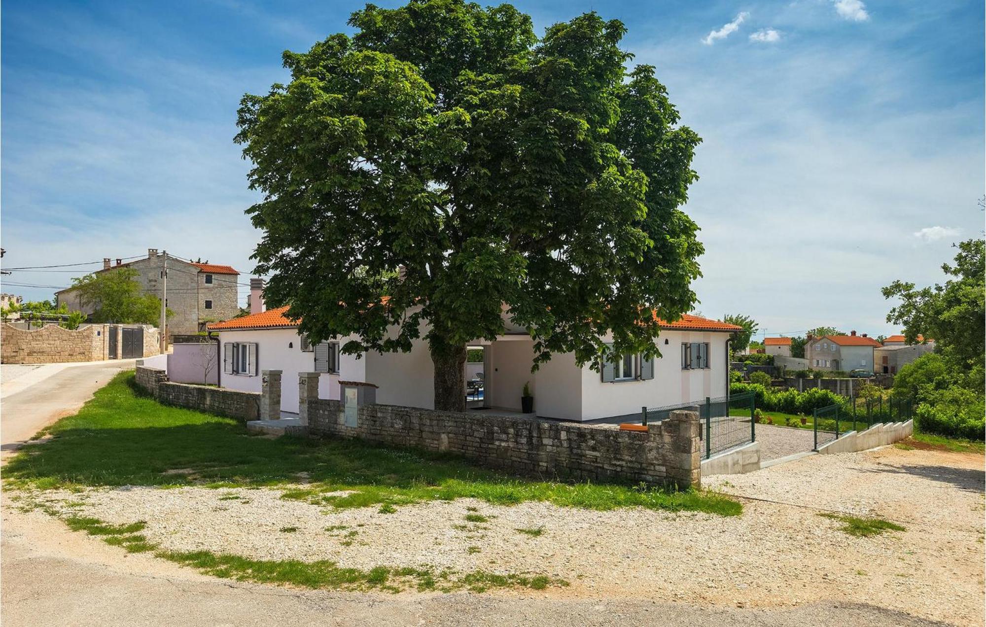 Holiday home Nana Pula