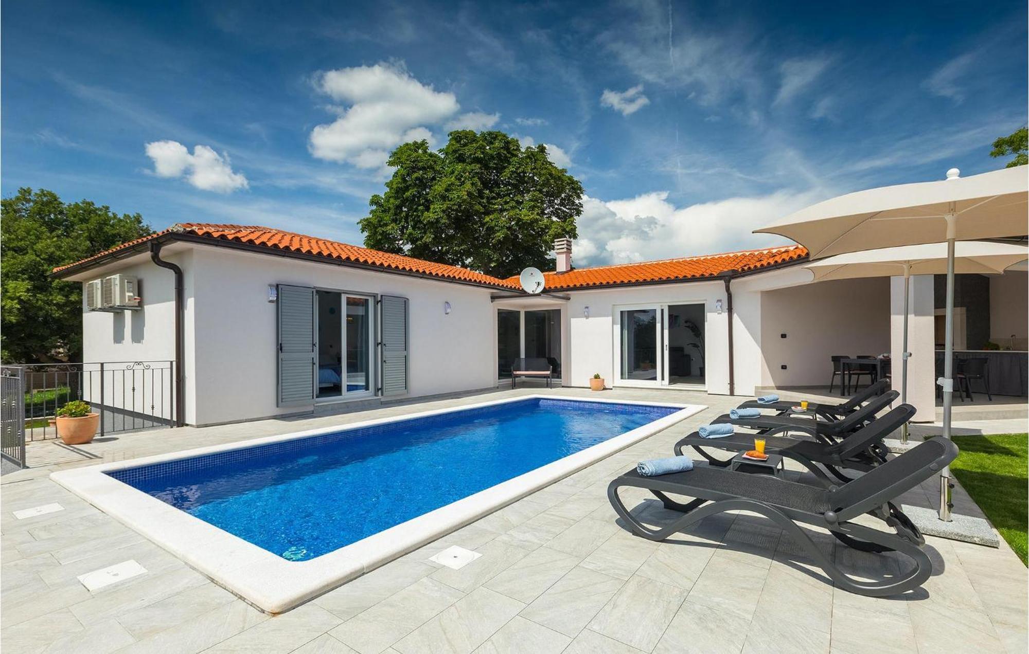 Nana Holiday home Pula